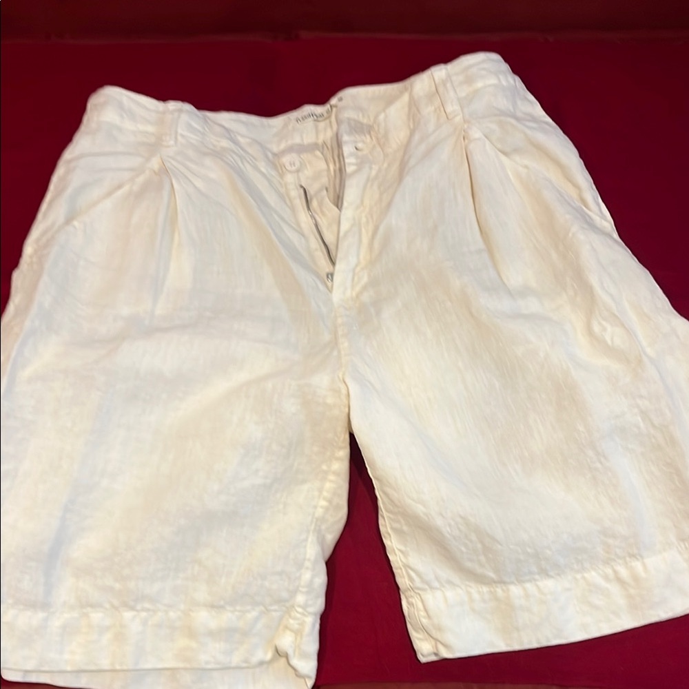 Cream Bermuda Shorts with Classic Design